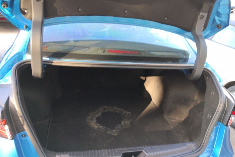 奇瑞 艾瑞泽5 PLUS 2021款 小AI 1.5T 手动型PLUS机舱底盘23