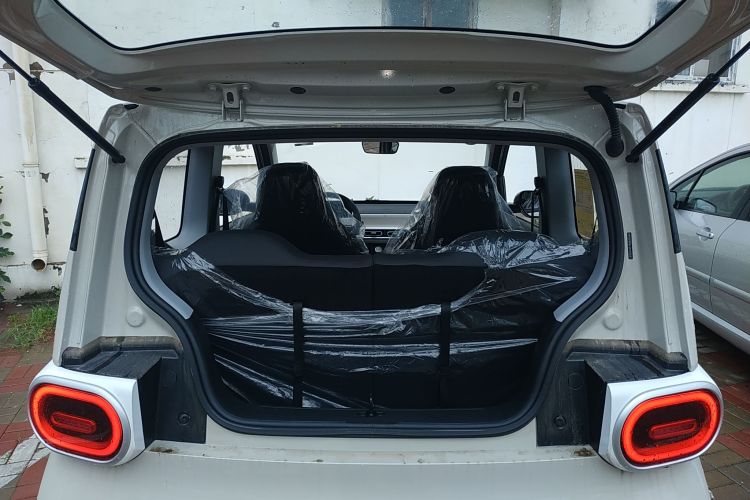 五菱汽车 宏光MINIEV 2024款 第三代 215km 青春版中控内饰23