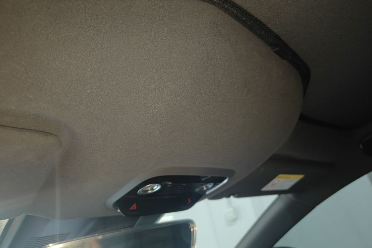 哪吒汽车 哪吒S 2024款 增程 1060 Lite版局部细节22