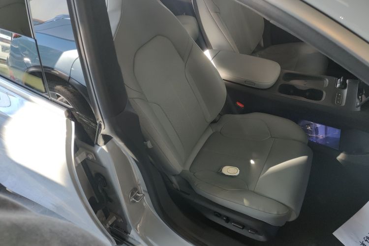 蔚来ET5 2022款 75kWh局部细节41