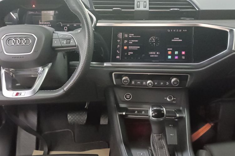 奥迪Q3 Sportback 2023款 改款 40 TFSI 时尚型中控内饰16