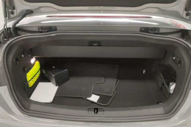 奥迪A5 2022款 Cabriolet 40 TFSI 时尚动感型机舱底盘23