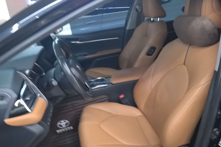 丰田 凯美瑞 2021款 2.0G 豪华版中控内饰19