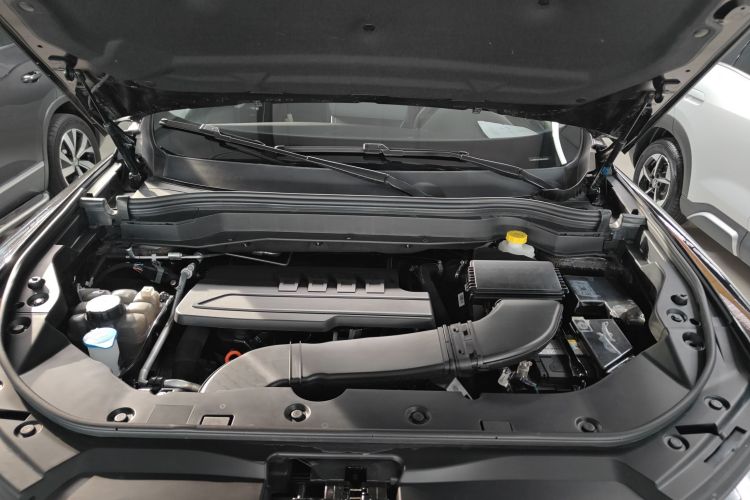 哈弗H6 2023款 国潮版 1.5T 自动冠军版机舱底盘24