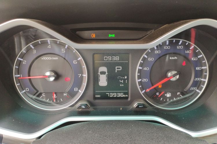 吉利汽车 远景X3 2017款 1.5L 自动尊贵型中控内饰14