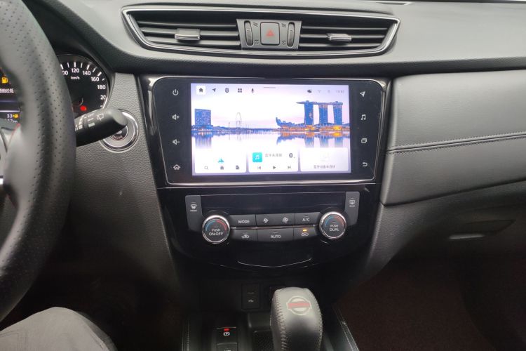 日产 奇骏 2021款 2.5L CVT 4WD XL ITS豪华领航版中控内饰16