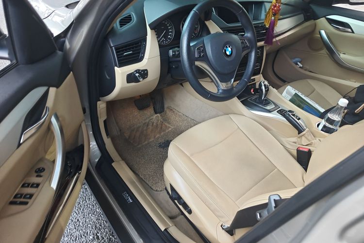 宝马X1 2014款 sDrive18i 领先型中控内饰20