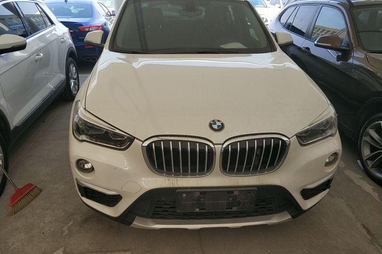 宝马X1 2016款 sDrive20Li 豪华型车身外观2