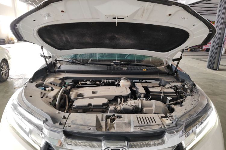本田 冠道 2017款 370TURBO 两驱豪华版机舱底盘24
