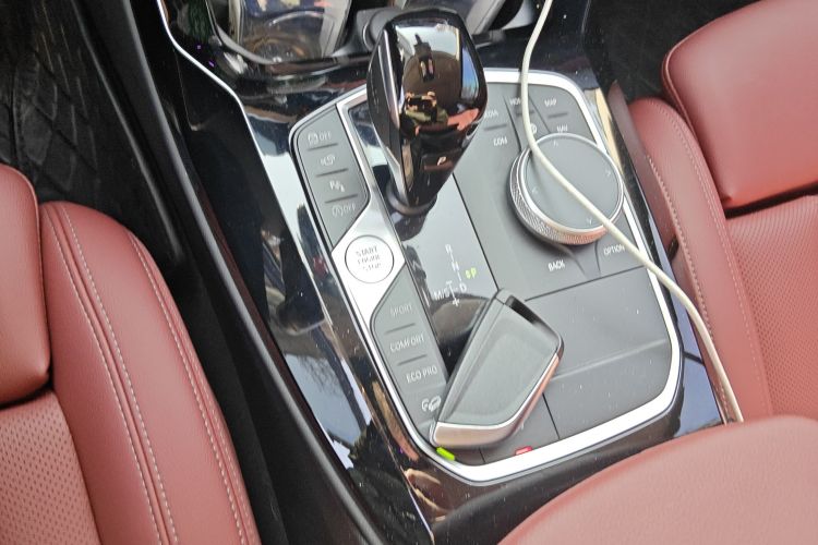 宝马X3 2023款 xDrive30i 领先型 M曜夜套装中控内饰18