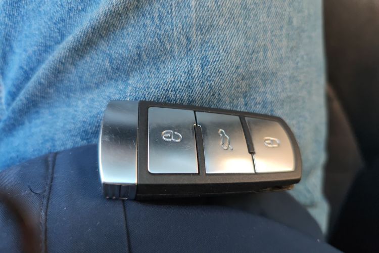 大众 迈腾 2015款 2.0TSI 尊贵型中控内饰11