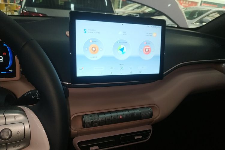 比亚迪 海鸥 2024款 荣耀版 305km 自由版中控内饰16