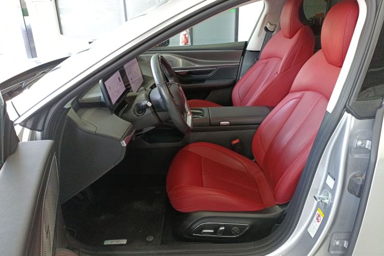 小鹏P7 2023款 P7i 702 Pro中控内饰19