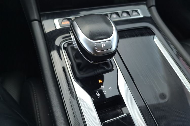 红旗H5 2023款 1.5T DCT智联旗韵版局部细节18