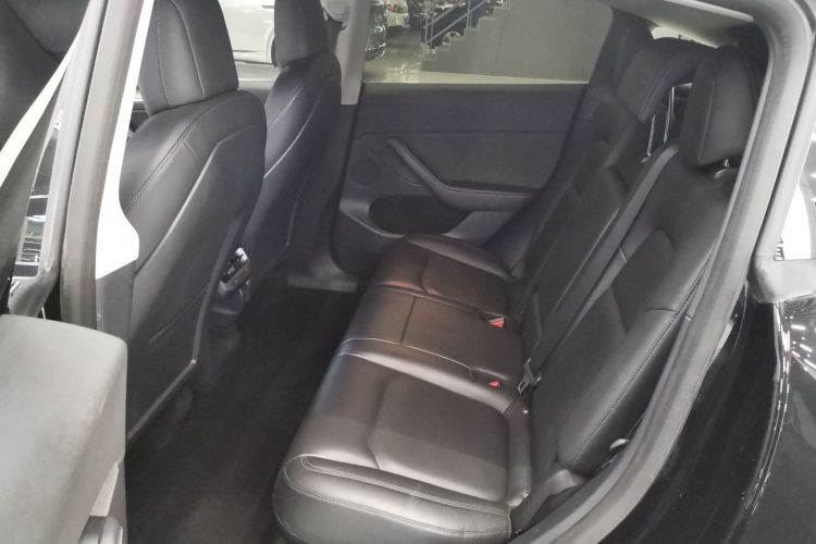 特斯拉 Model Y 2021款 长续航全轮驱动版中控内饰21