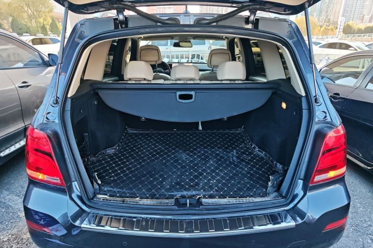奔驰GLK级 2013款 GLK 300 4MATIC 动感天窗型机舱底盘23