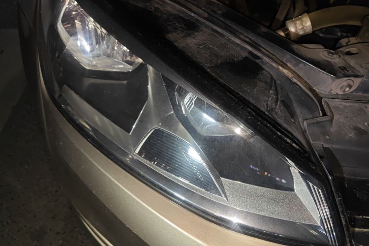 大众 高尔夫 2014款 1.4TSI 自动豪华型车身外观8