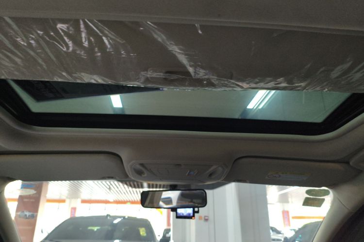 福特 福克斯 2018款 三厢经典 1.6L 自动风尚型智行版中控内饰22