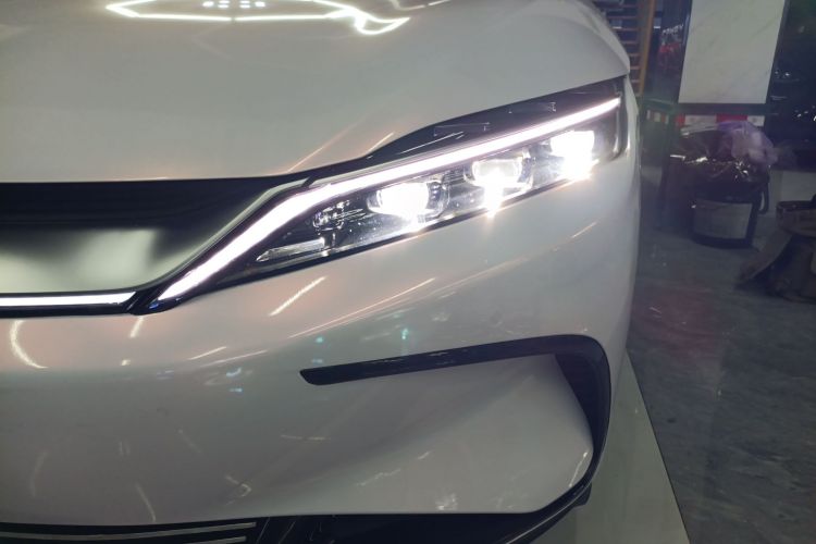 比亚迪 汉 2022款 EV 创世版 715KM前驱旗舰型局部细节36
