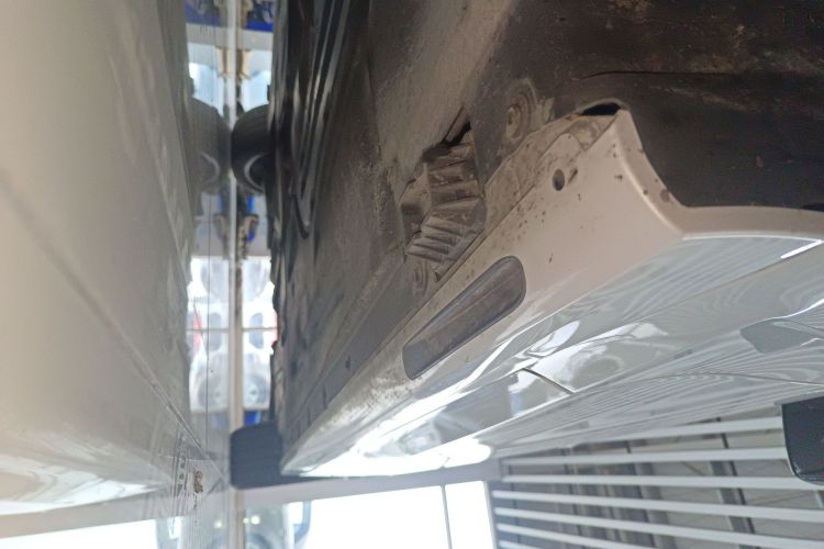 宝马3系 2022款 325Li M运动曜夜套装局部细节9002