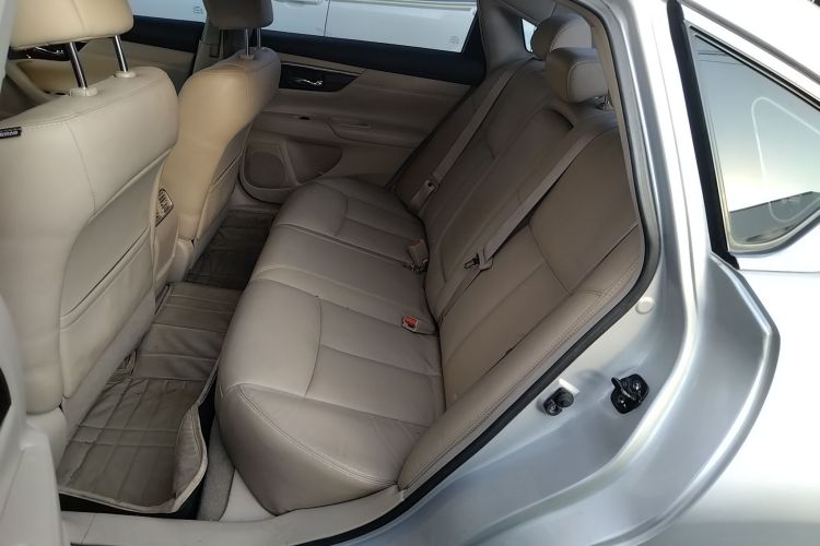 日产 天籁 2013款 2.0L XL舒适版中控内饰21