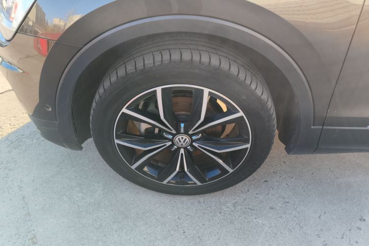 大众 途观L 2019款 改款 330TSI 自动两驱智动豪华版 国VI车身外观6007