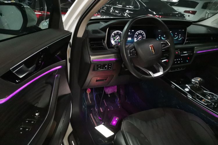 红旗HS5 2022款 改款 2.0T 智联旗享版中控内饰20