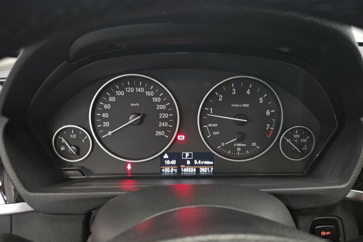 宝马3系 2017款 320Li 时尚型中控内饰14