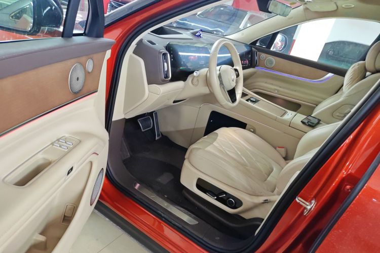 鸿蒙智行 问界M9 2024款 增程 Ultra版 52kWh 5座版中控内饰20