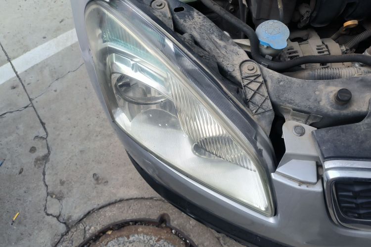 日产 逍客 2012款 1.6XE 风 5MT 2WD车身外观6006