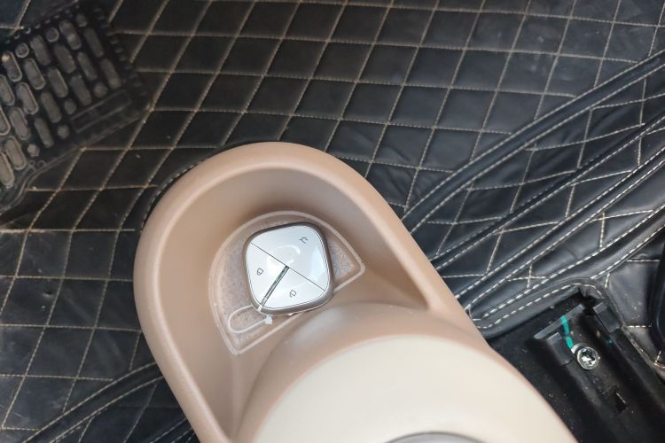 五菱汽车 宏光MINIEV 2025款 四门版 臻享款中控内饰11