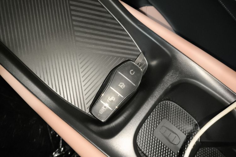 比亚迪 海鸥 2025款 智驾版 305km 活力版中控内饰11