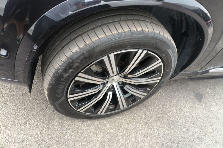 沃尔沃XC90 2022款 B5 智行豪华版 5座车身外观6007