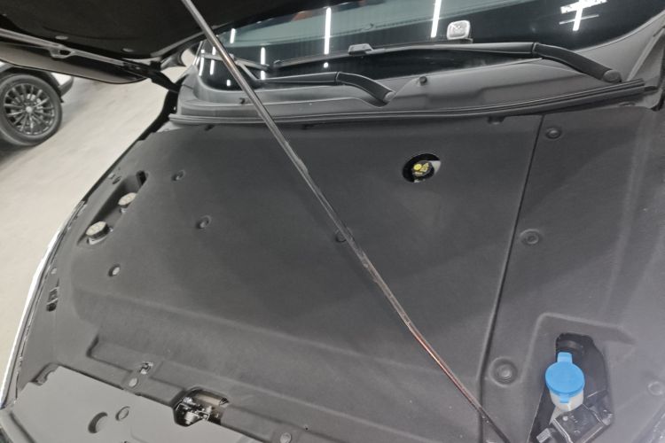 五菱汽车 五菱星光 2025款 610km 智能旗舰型机舱底盘24