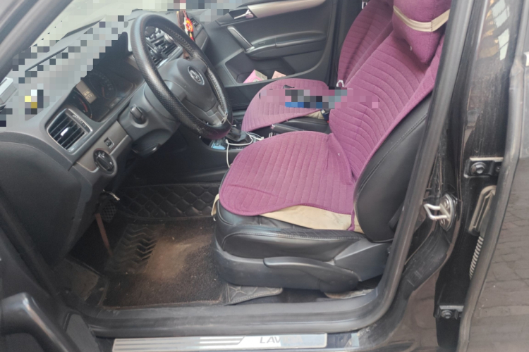 大众 朗逸 2013款 改款经典 1.6L 自动舒适版中控内饰19