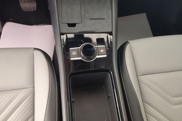 大众 2025款 探岳L 300TSI 两驱精英局部细节18