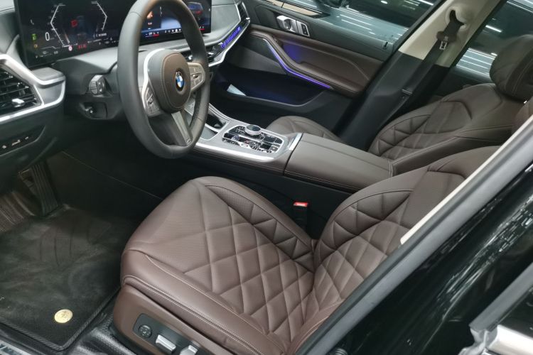 宝马X5 2023款 xDrive 30Li 尊享型M运动套装局部细节19