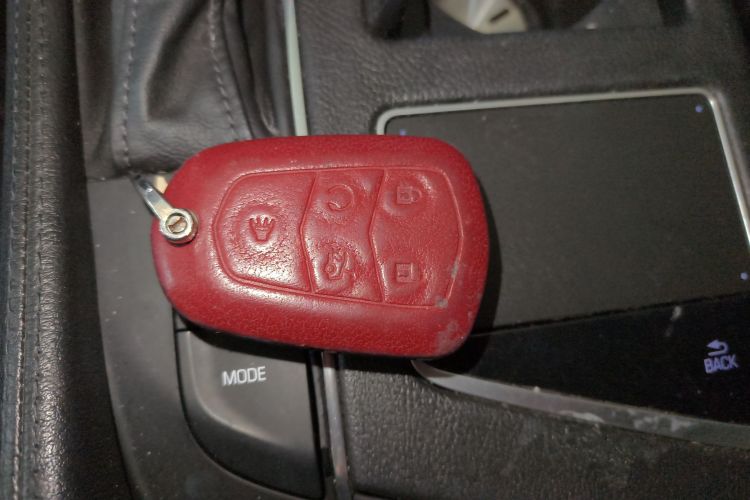 凯迪拉克CT6 2017款 28T 豪华型中控内饰7001