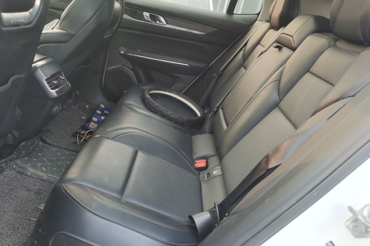 领克01 2021款 2.0TD 两驱型Pro中控内饰7004