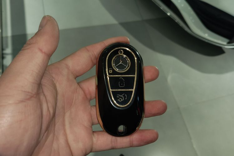 奔驰C级 2022款 改款 C 200 L 运动版中控内饰7001