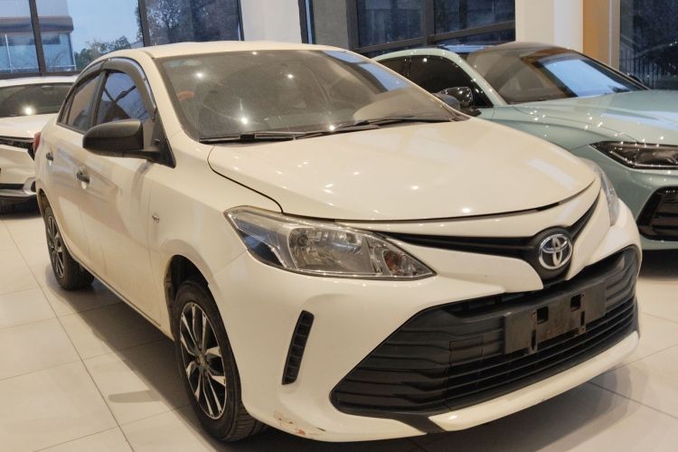 丰田 威驰 2017款 1.3L 手动前行版车身外观3