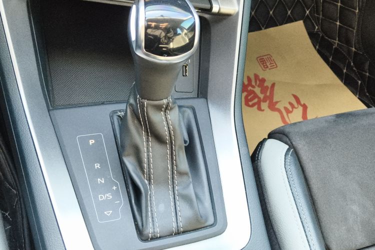 奥迪Q3 2021款 35 TFSI 时尚动感型局部细节18