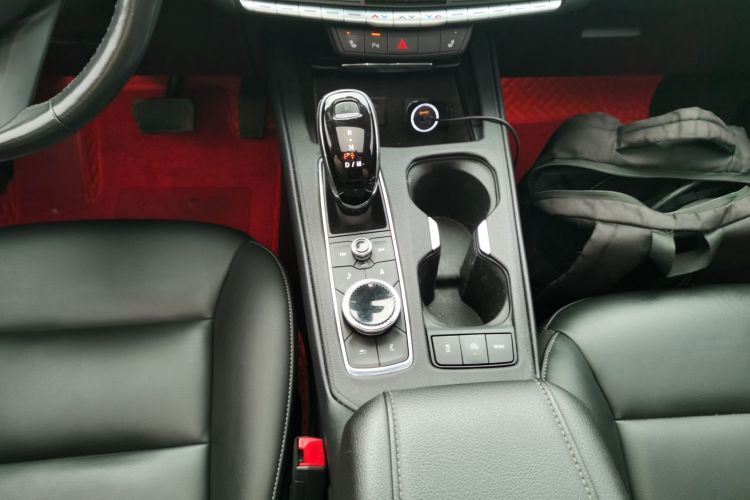 凯迪拉克XT4 2020款 28T 两驱领先型局部细节18