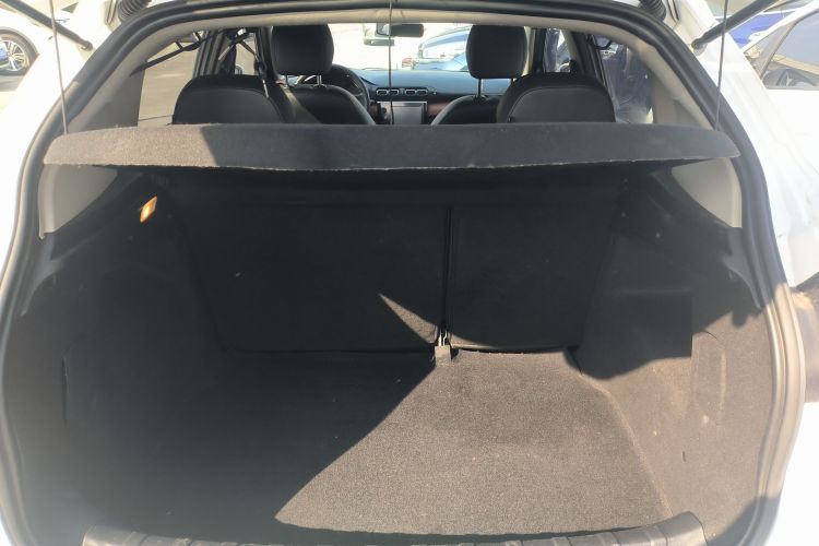 雪铁龙C3-XR 2019款 230THP DCT越动版机舱底盘23