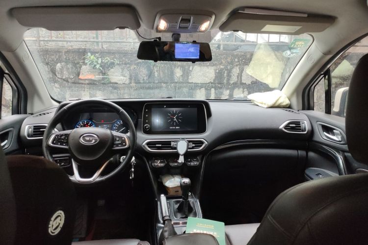 广汽传祺 传祺GS4 2019款 270T 手动两驱豪华版中控内饰22