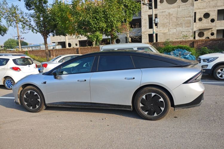 小鹏P7+ 2024款 超长续航 Max车身外观4