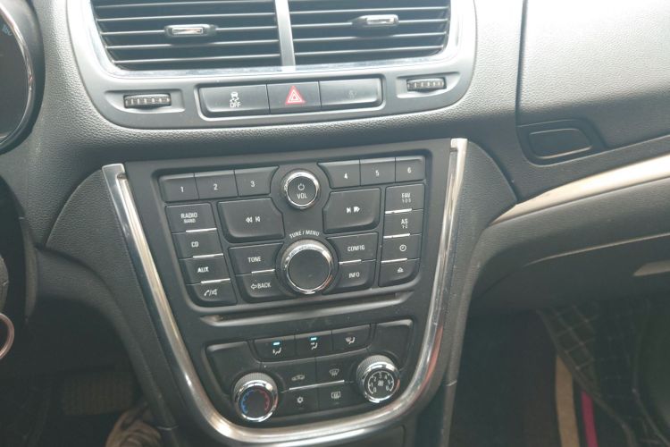 别克 昂科拉 2015款 1.4T 自动两驱都市精英型中控内饰16