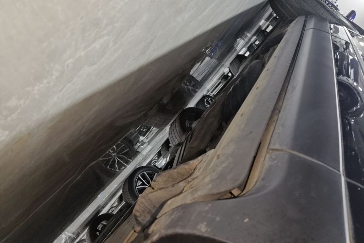 路虎 揽胜 2022款 3.0 L6 360PS 传世版局部细节9001