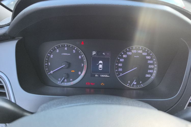 现代 索纳塔 2015款 1.6T GS时尚型中控内饰14