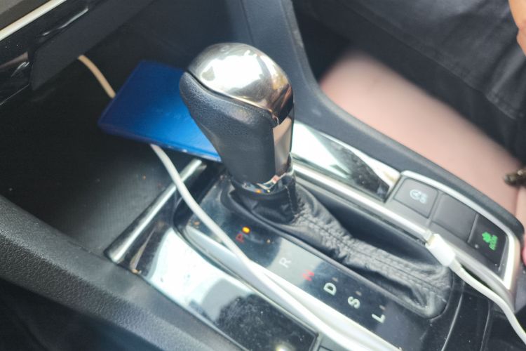 本田 思域 2019款 220TURBO CVT燃动版 国VI中控内饰18